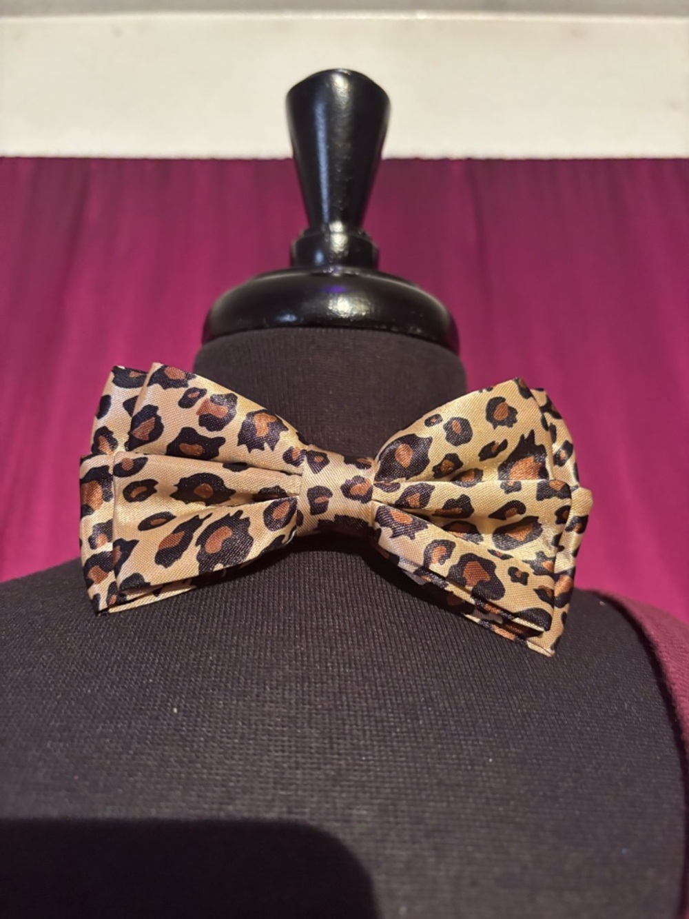 Leopard Print Bow Tie in Beige and Brown